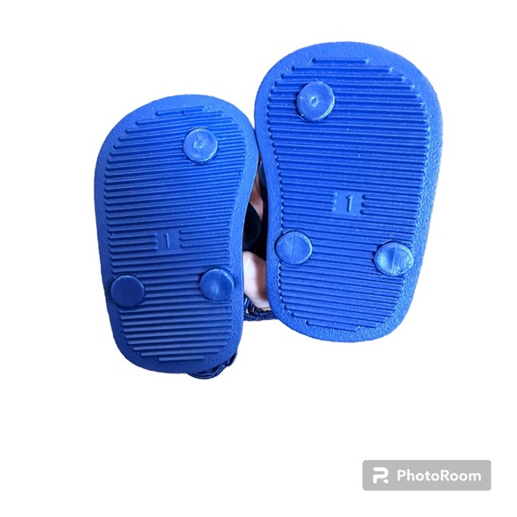 Baby size 1 Old Navy Sandals - Blue - Picture 2 of 2